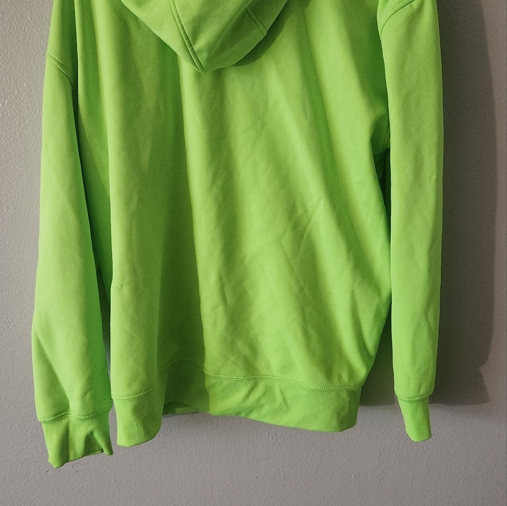 uses sweater good condition